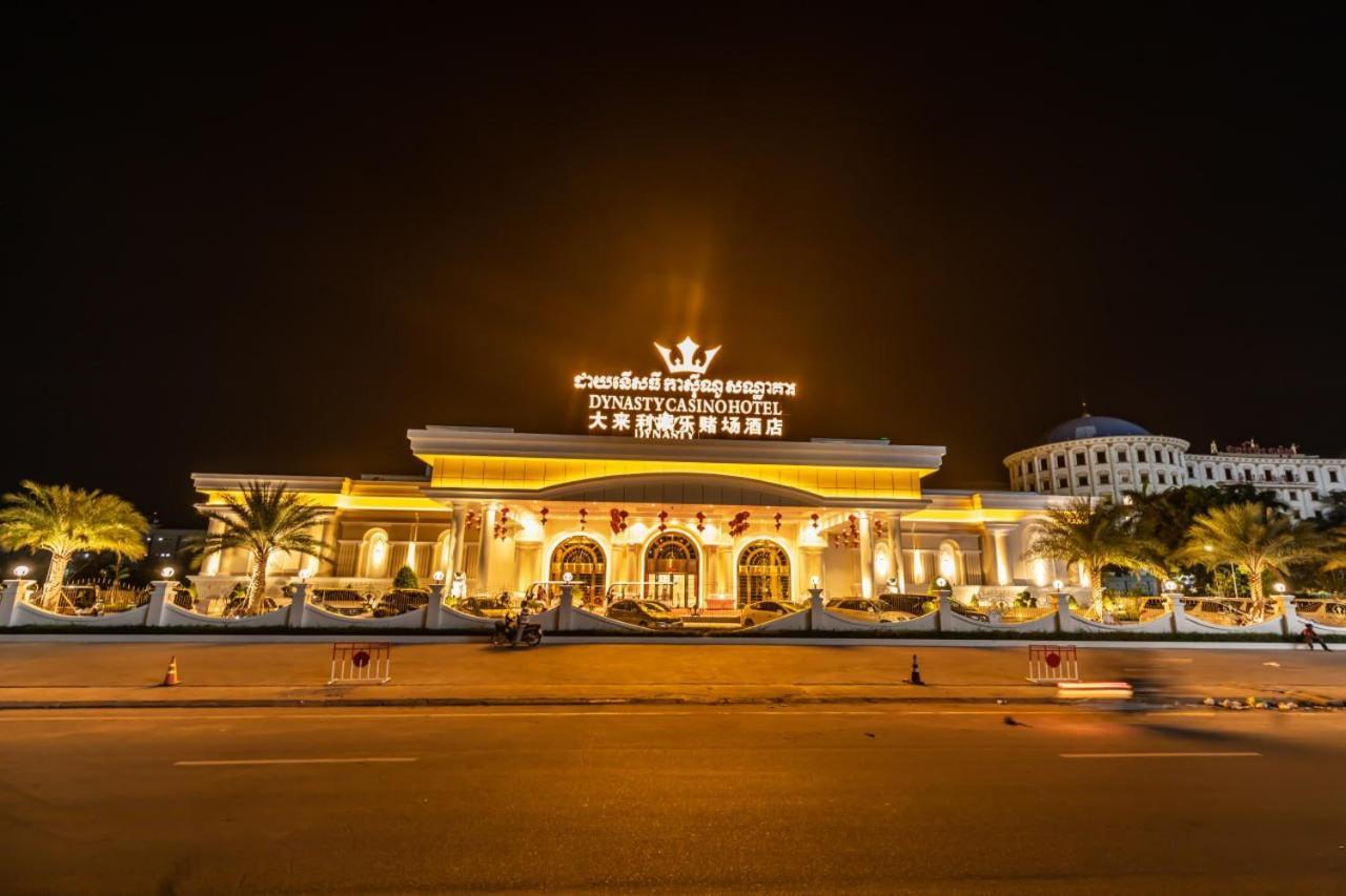 Dynasty Casino Hotel Bavet Екстериор снимка