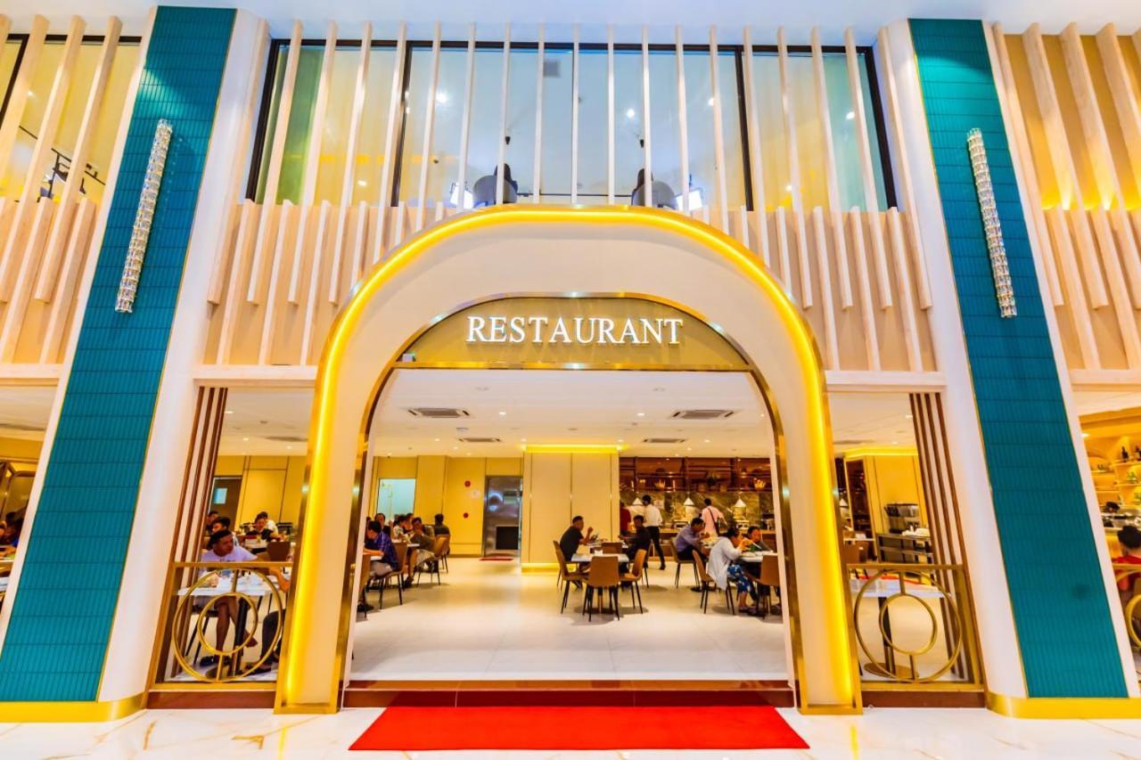 Dynasty Casino Hotel Bavet Екстериор снимка