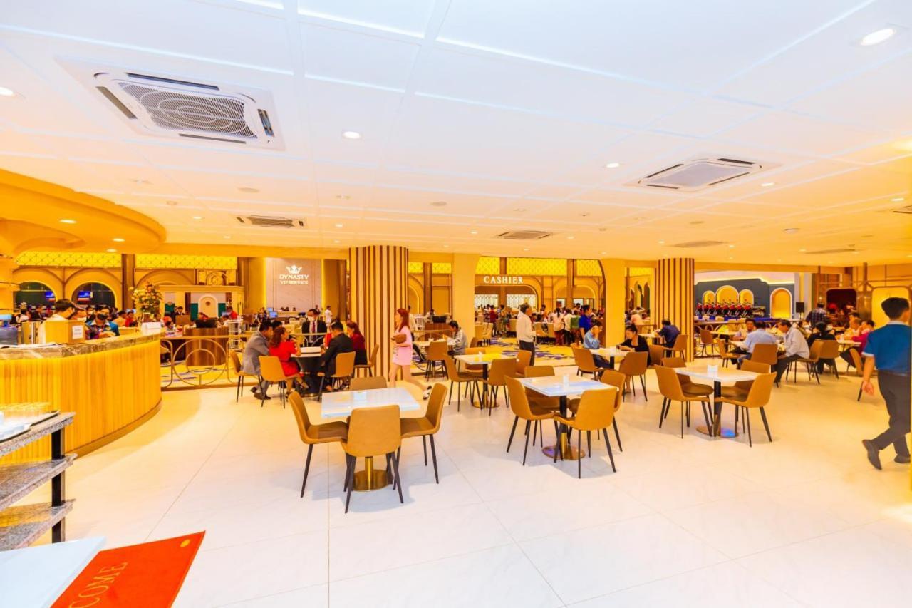 Dynasty Casino Hotel Bavet Екстериор снимка