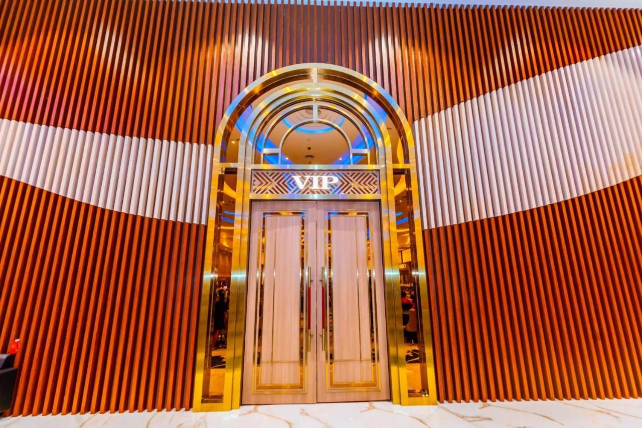 Dynasty Casino Hotel Bavet Екстериор снимка