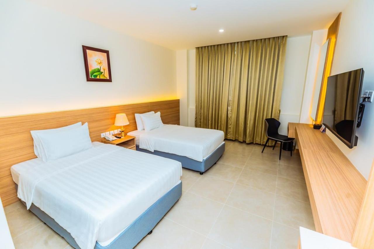 Dynasty Casino Hotel Bavet Екстериор снимка